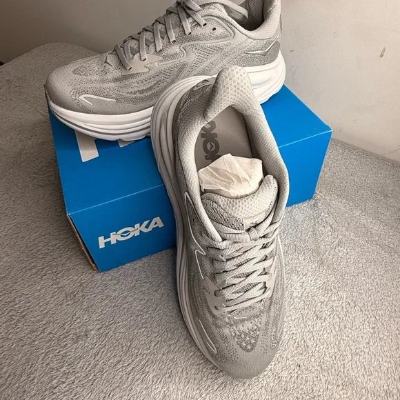 HOKA Clifton 10 Running Shoes Women’s Sz 9D Gray Cushioned Road Running - Picture 3 of 8